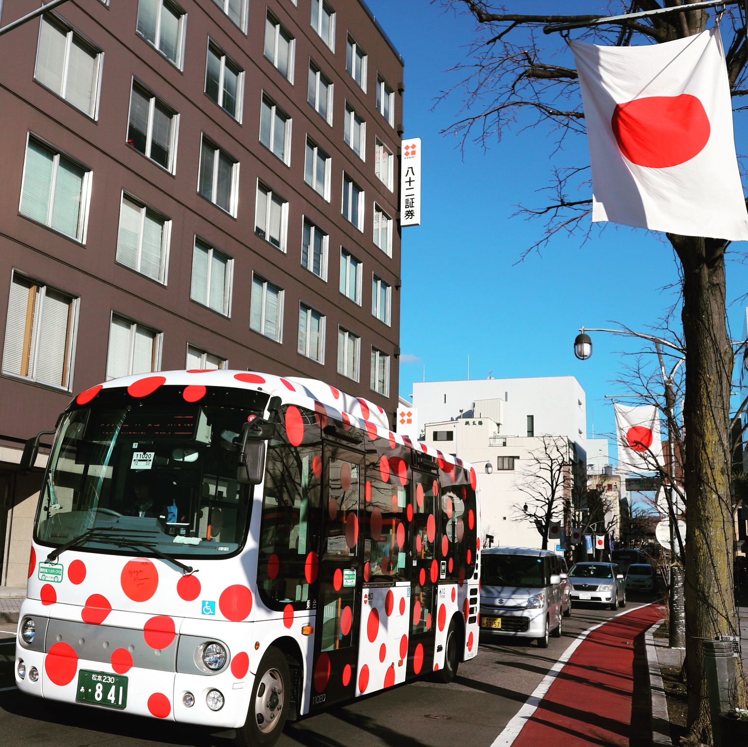 タウン トップ スニーカー 南 コース