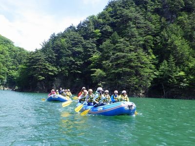 Tour en radeau du lac Azusa