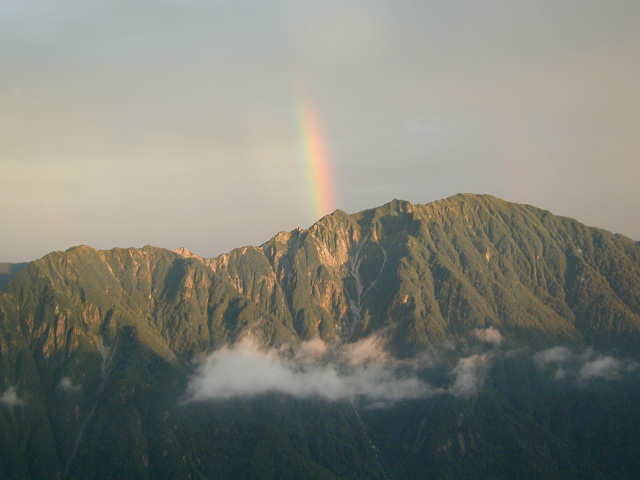 穂高連峰　虹