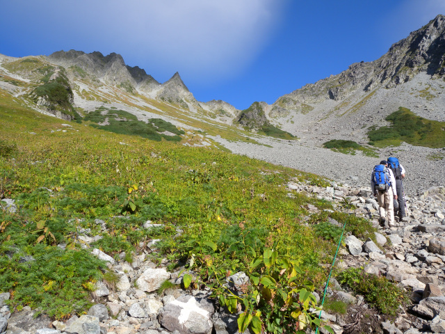 涸沢　涸沢から穂高岳へ（ザイテングラード下）