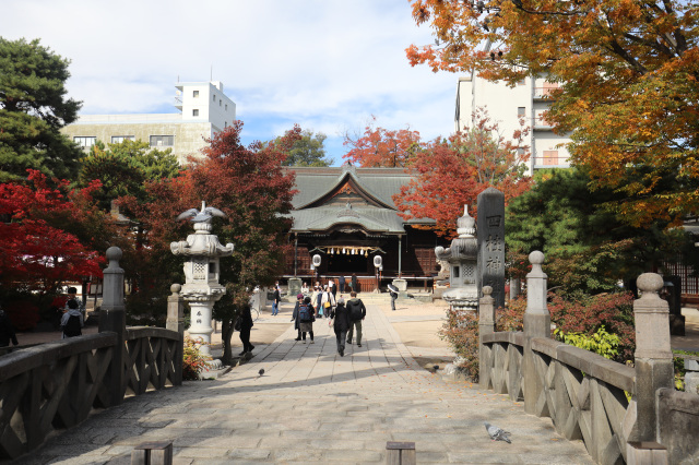 四柱神社　紅葉