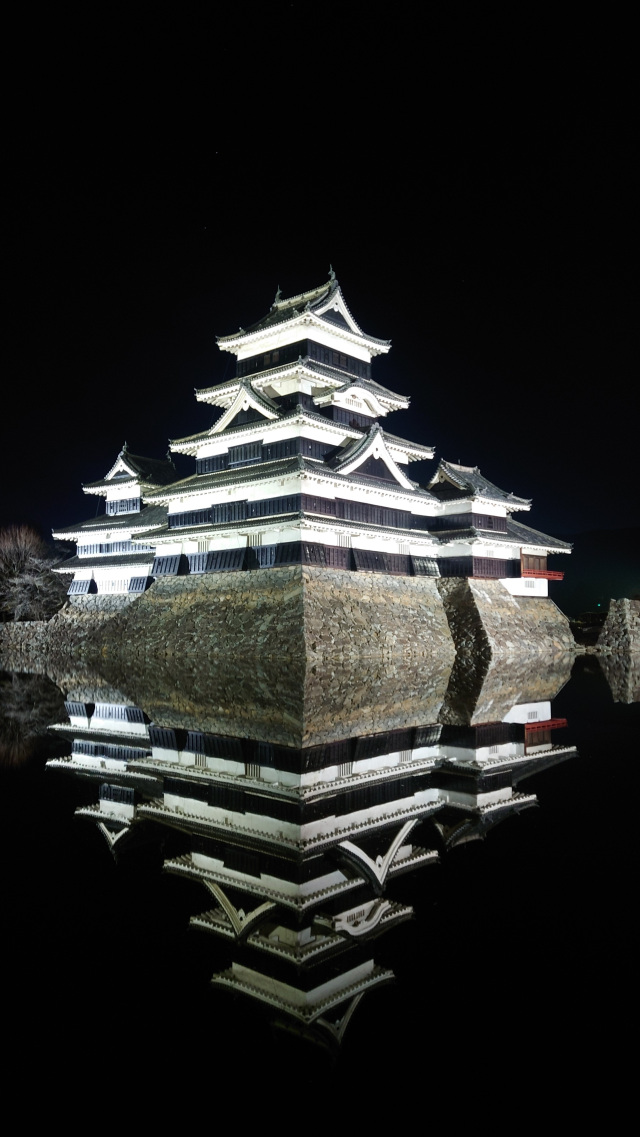 松本城　ライトアップ