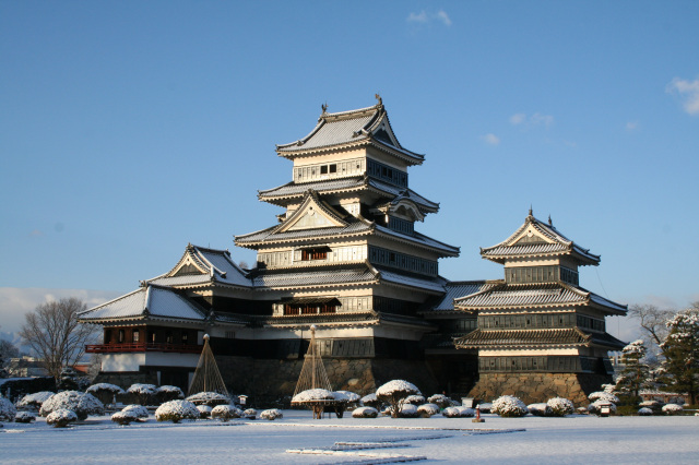 松本城　雪