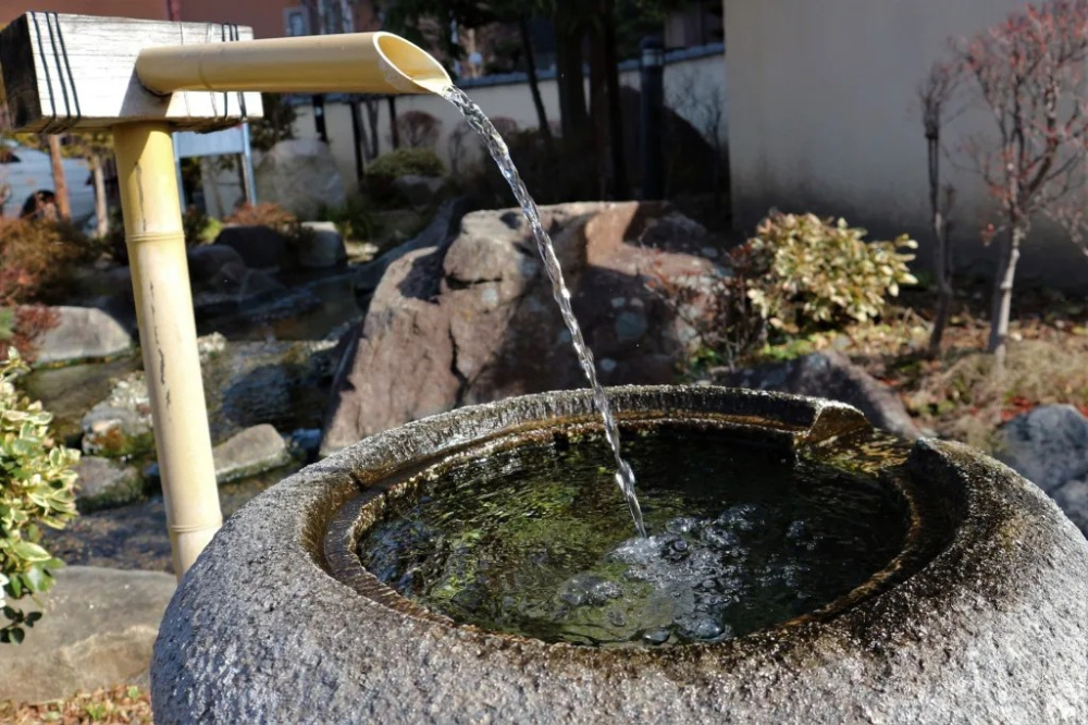 [ Undefined: article-img-alt ]