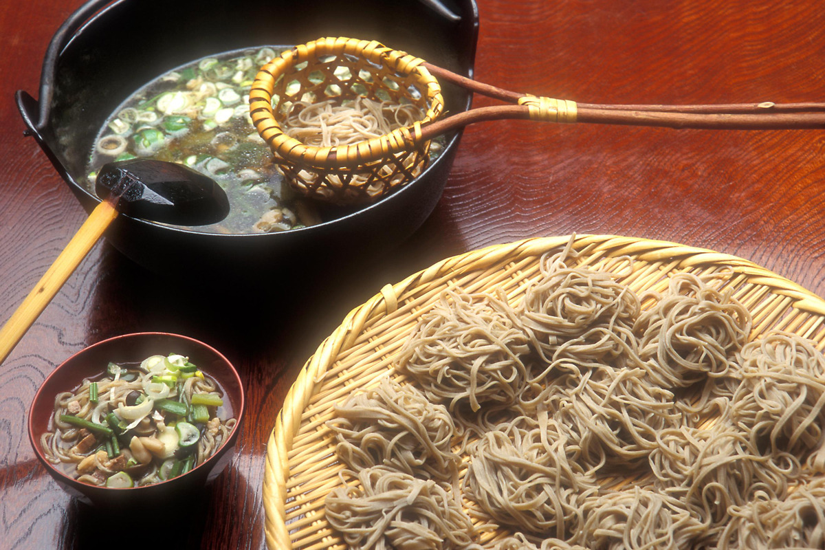 寒冷な気候が育んだ郷土料理「とうじそば」
