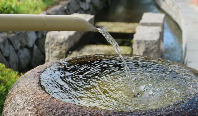 まつもと湧水巡り「辰巳の御庭の井戸」緑町小さな憩いの公園