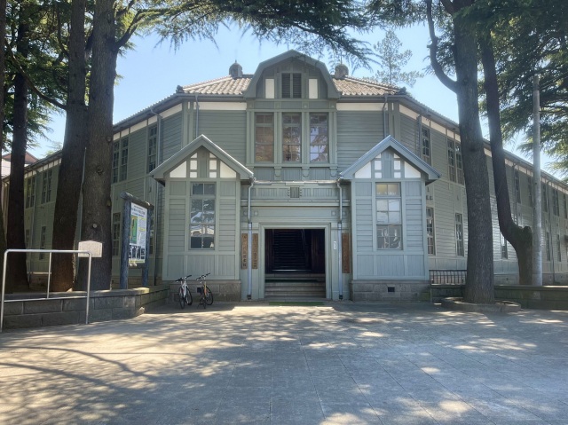 Agata no Mori Cultural Center (Important Cultural Property: Former Matsumoto High School)