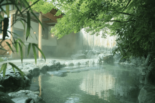 Yuyuan Biwa Hot Spring (Asama Hot Springs)