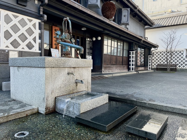 Nakamachi Storehouse Well