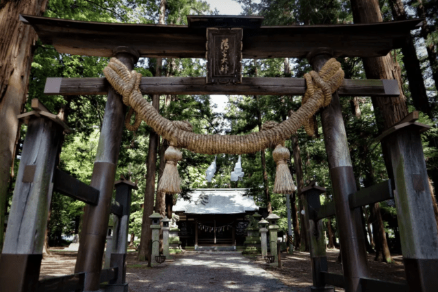 Susuki-mizu Shrine (Usamiya Shrine)