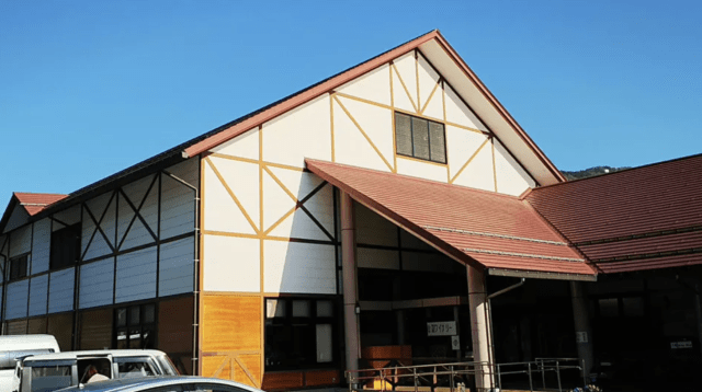 Yamabe Winery & Farmers Garden Yamabe (Farmers' Market)