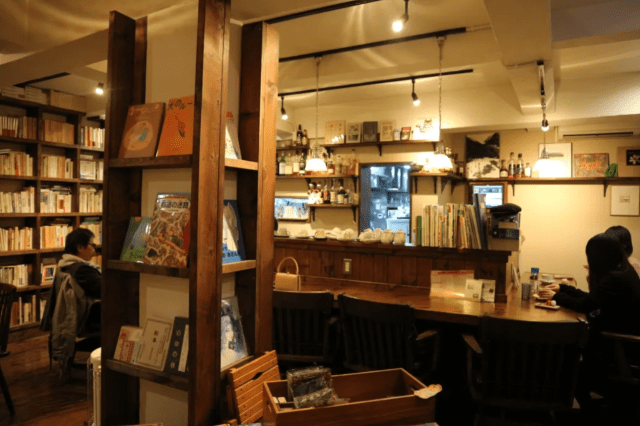 Sōundo Used Book Cafe