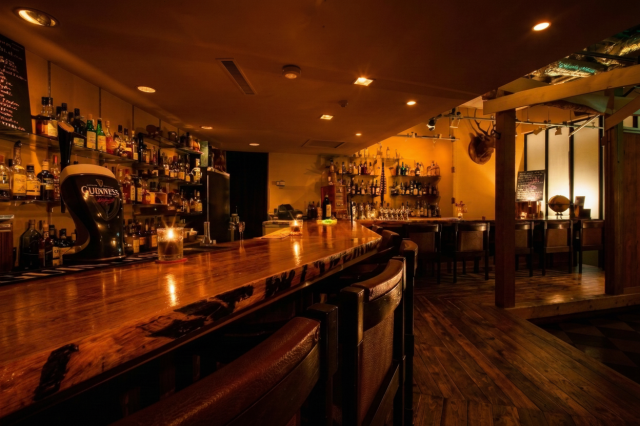 BARON de cocktail salon