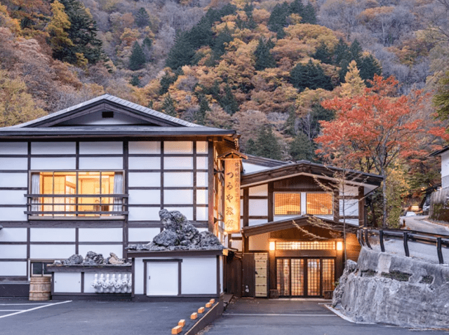 Shirakone Hot Springs Tsuruya Inn