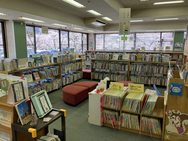 本郷図書館