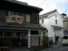 東門　磯村