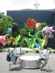 「國府 理 / move to moving」展