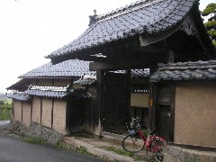 矢崎家の門と蔵