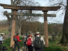 鳥居からスタート