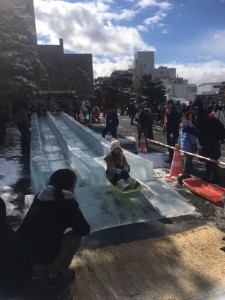 アイスすべり台