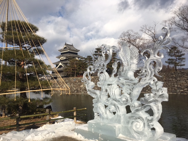 最後の全国氷彫コンクール作品群　松本城公園