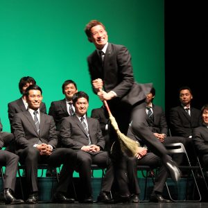 レレレのおじさんになりきった山本選手