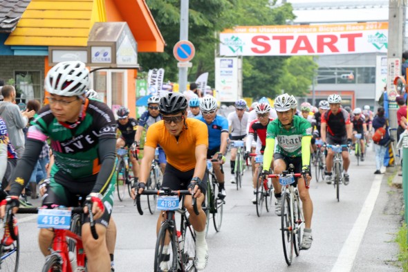 Tour de Utsukushigahara - Cyclists
