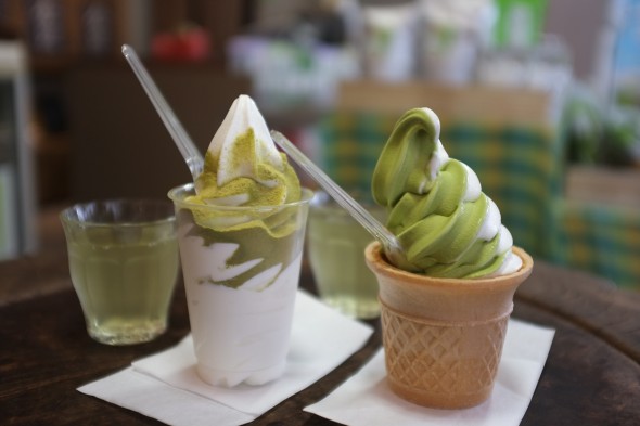 Matcha ice cream (right) and milk ice cream with genmaicha topping (left)