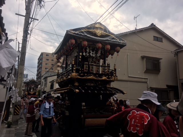 博労町