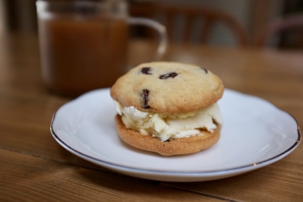 American-style chocolate chip cookie ice cream sandwich. Yes please!
