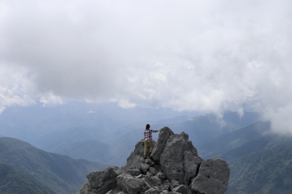 There are plenty of great photo opportunities without taking risks.