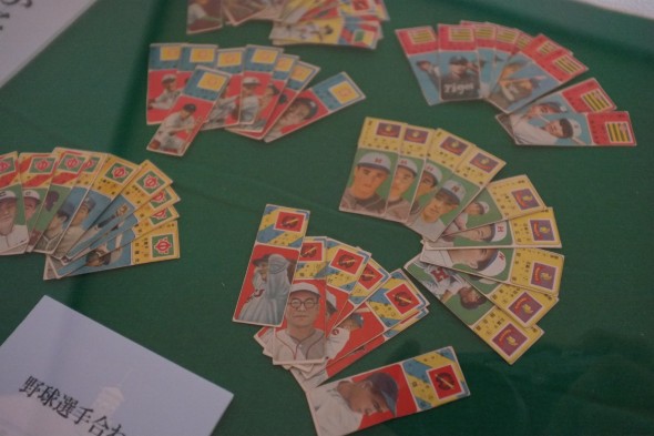Old baseball cards ! Check out the interesting shape.
