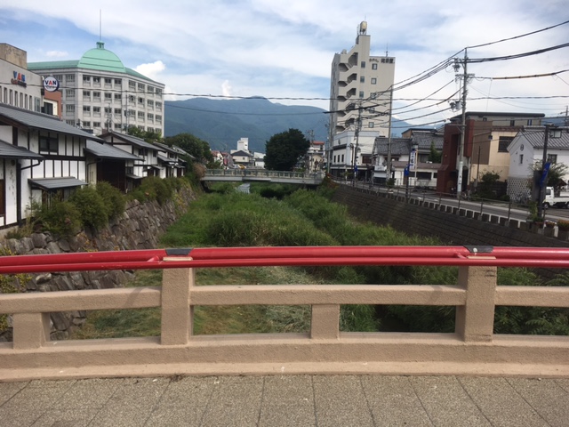 中の橋