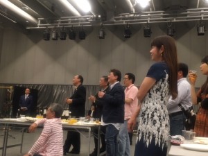 会場の人々