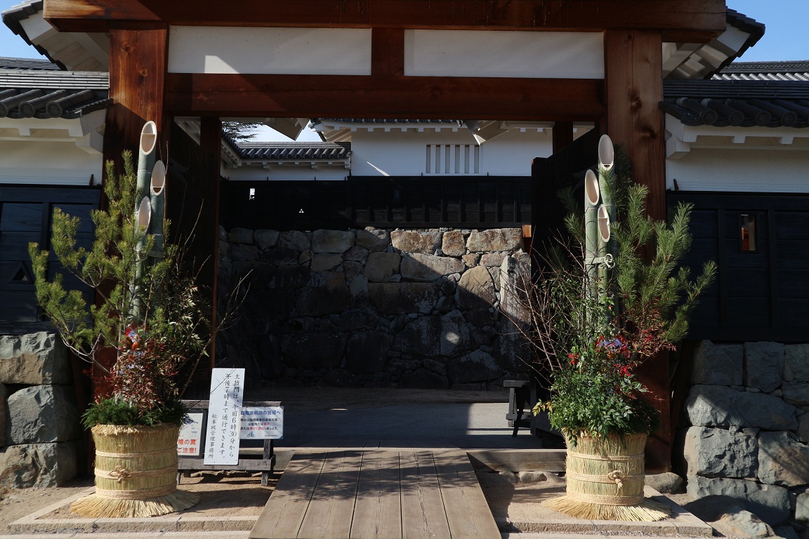 太鼓門