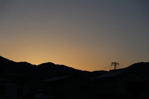 夜明け前