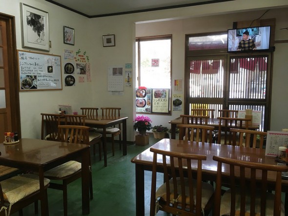 Kakesu's table seats