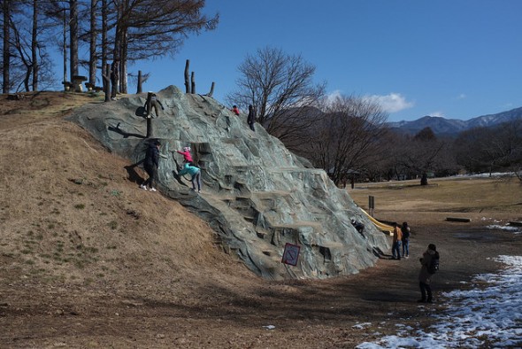 The climbing mountain with all sorts of climbing paths