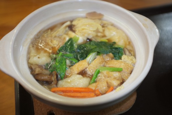 Suiton dumpling and wild mushroom hotpot