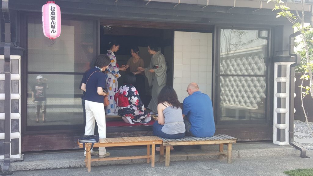 kimono tea ceremony